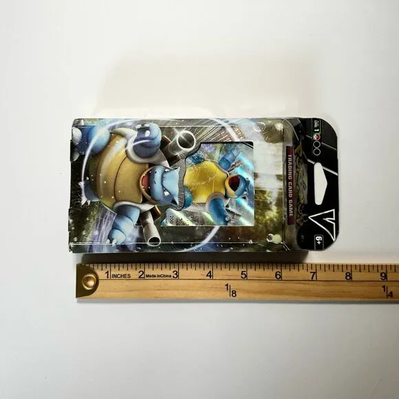 Pokémon TCG - V Battle Deck - Blastoise - (64 Cards) New - Factory Sealed - Picture 5 of 10